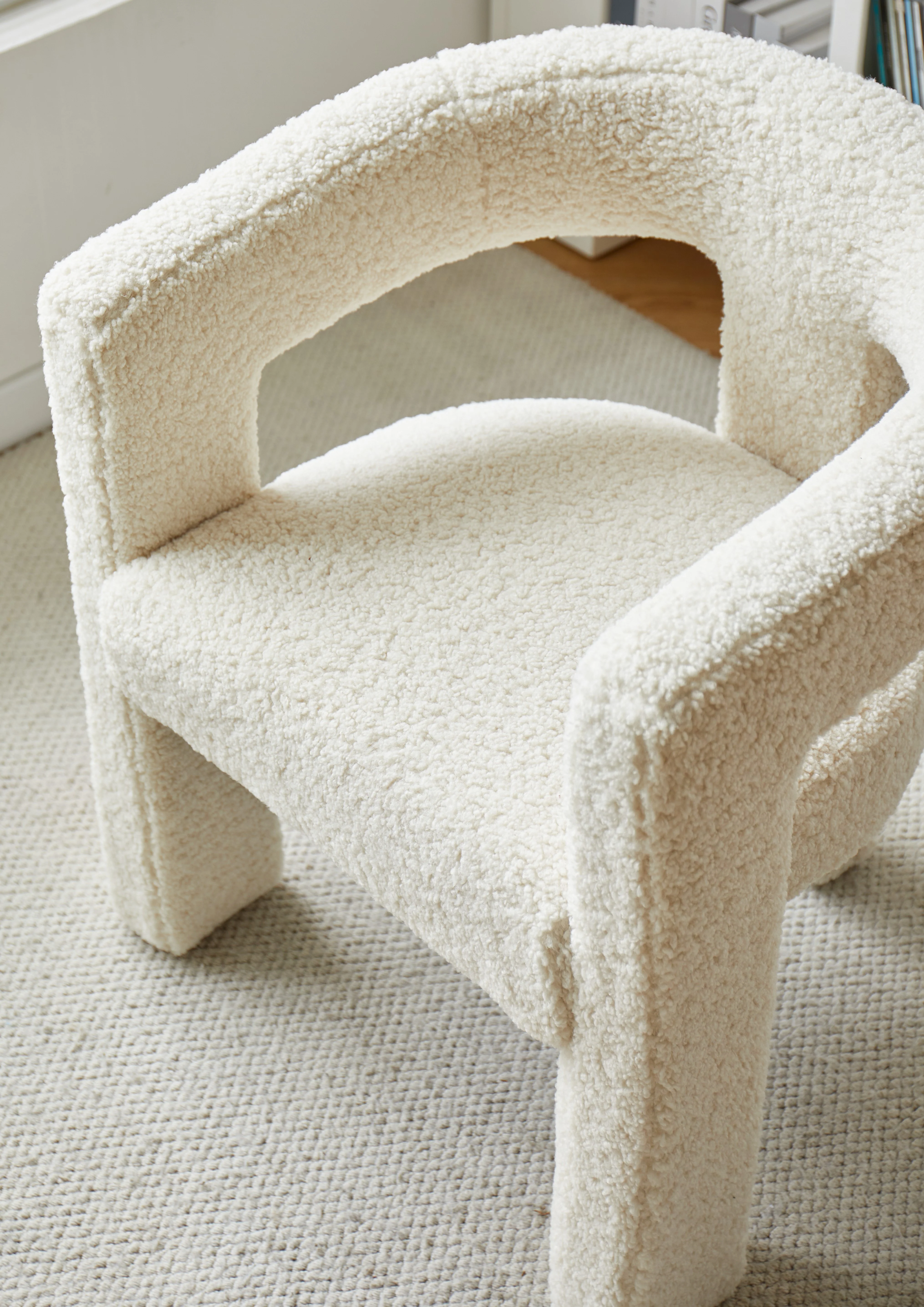 ARUSHA - Fauteuil en bouclettes blanches - Image 5