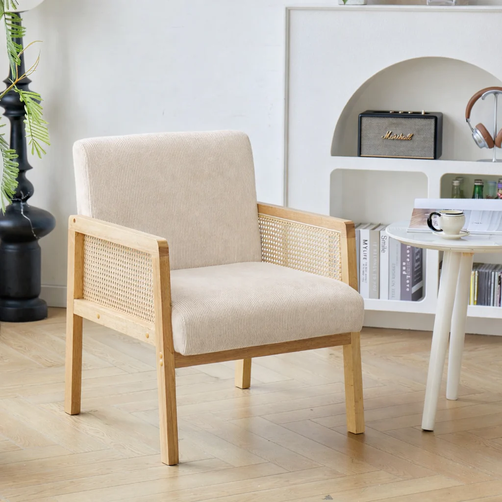 BORGO - Fauteuil de salon en bois massif et cannage beige