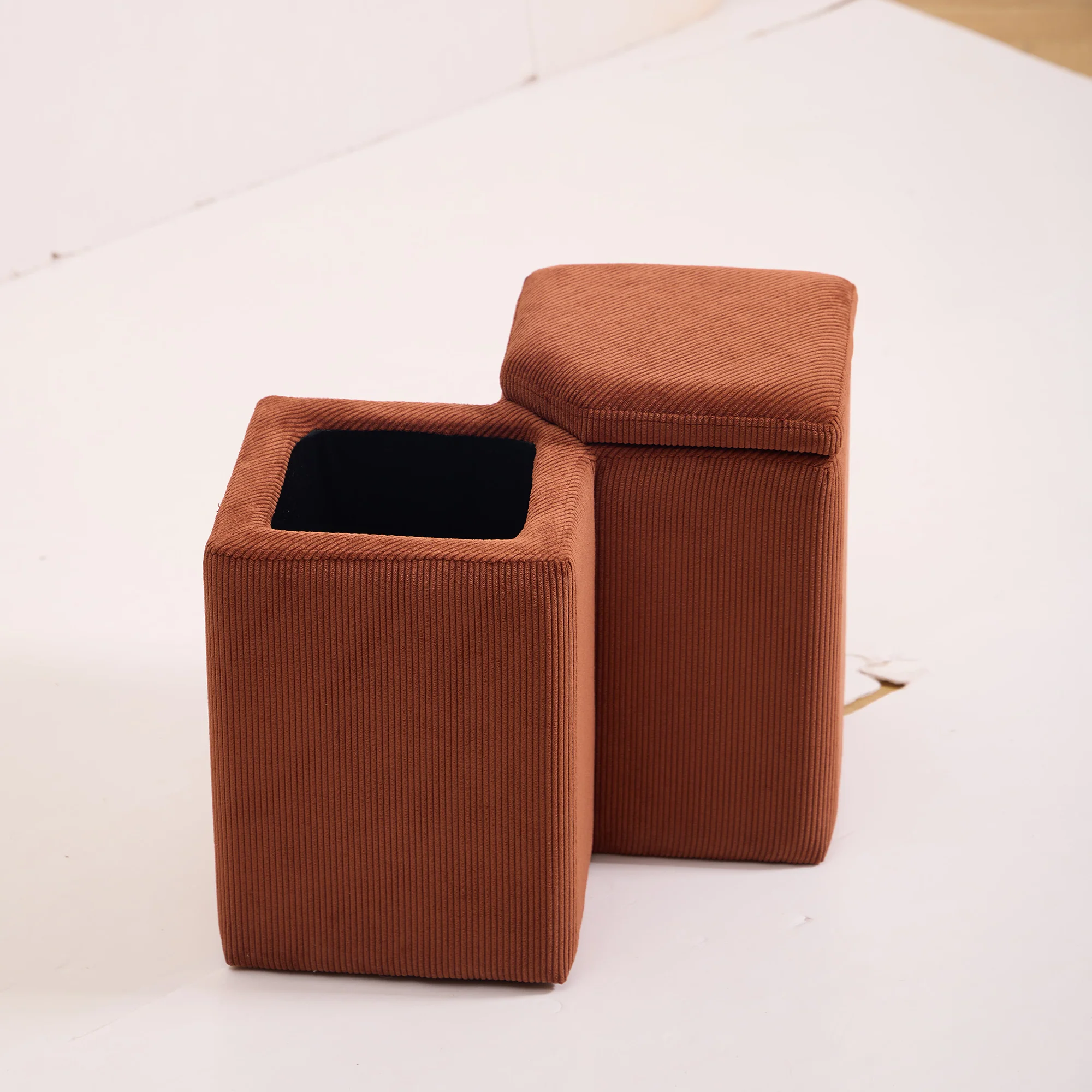 DIPOLOG - Pouf de salon avec rangement en velours côtelé terracotta - Image 7