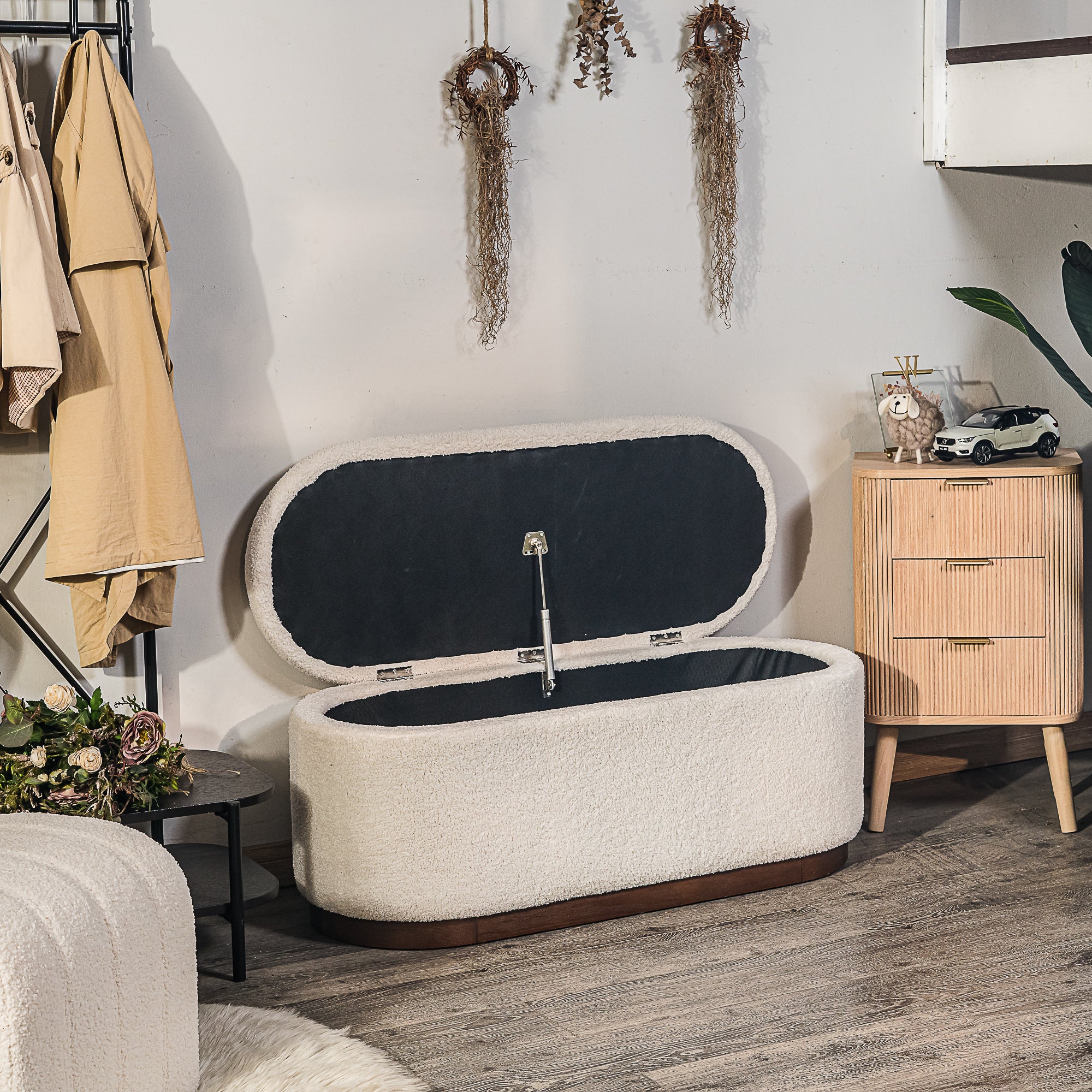 LIMA - Banc coffre avec rangement en bois et bouclettes blanches - Image 3