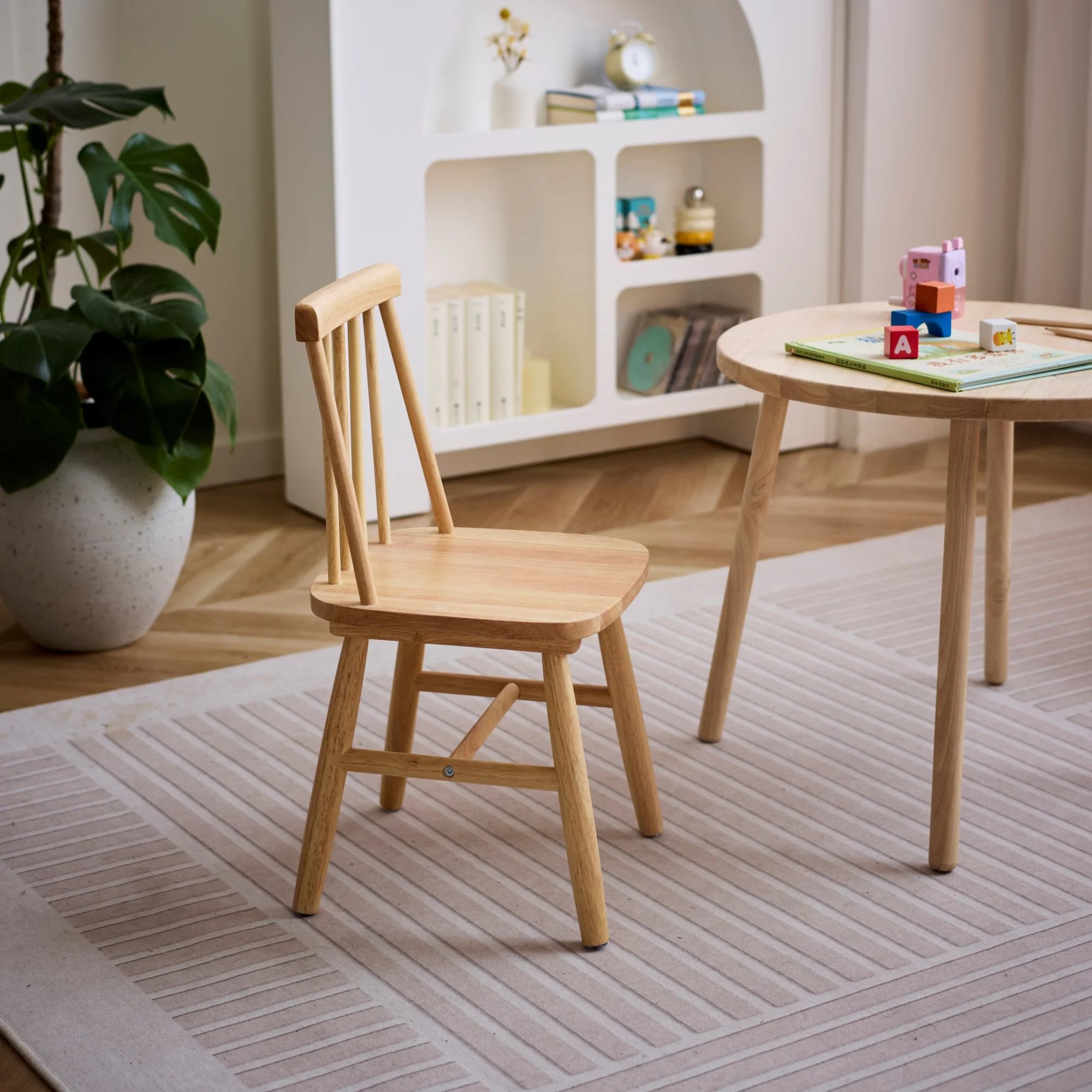 NESNA - Lot de 2 chaises pour enfants en bois naturel - Image 4