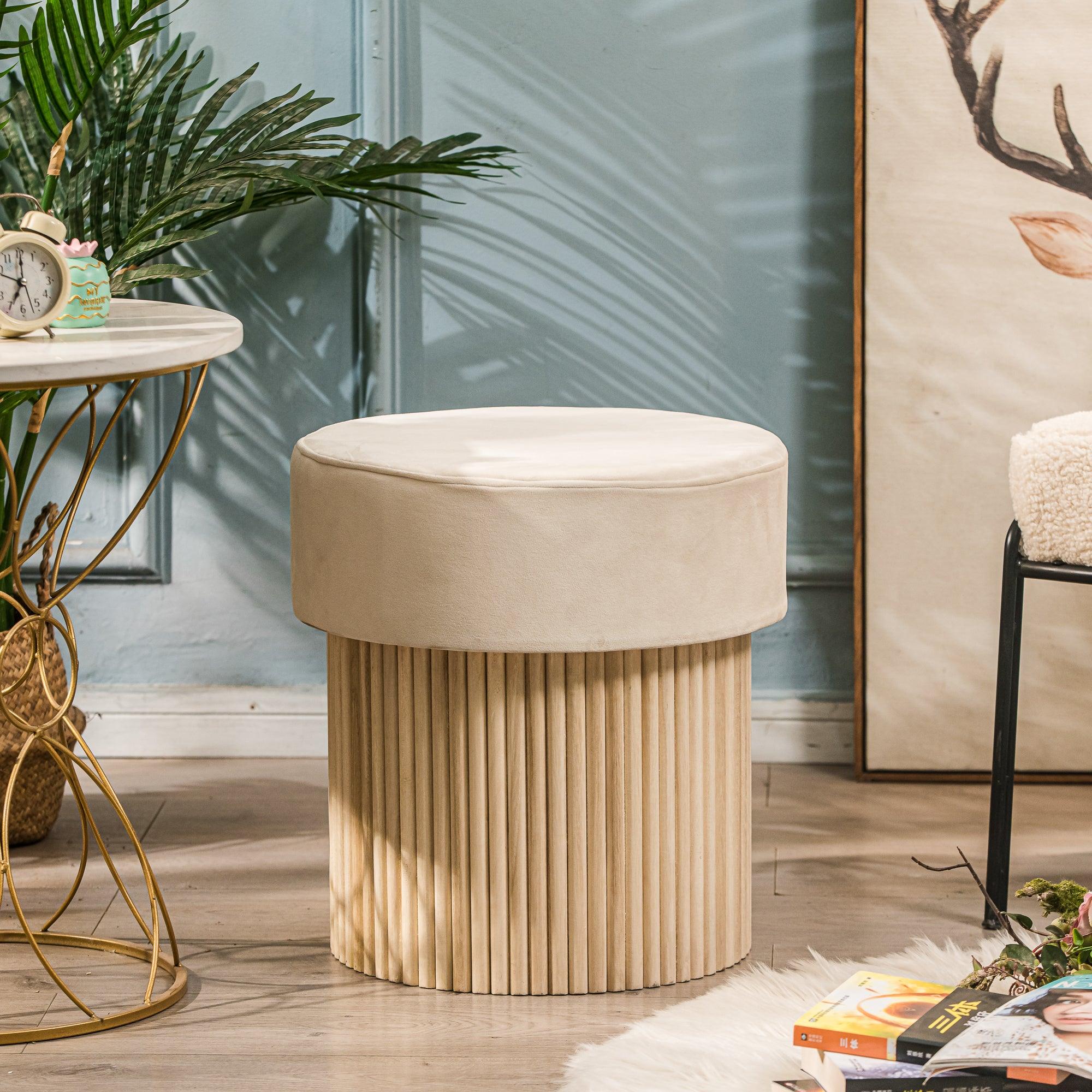 OTSU - Pouf en velours beige et base en bois - Image 2