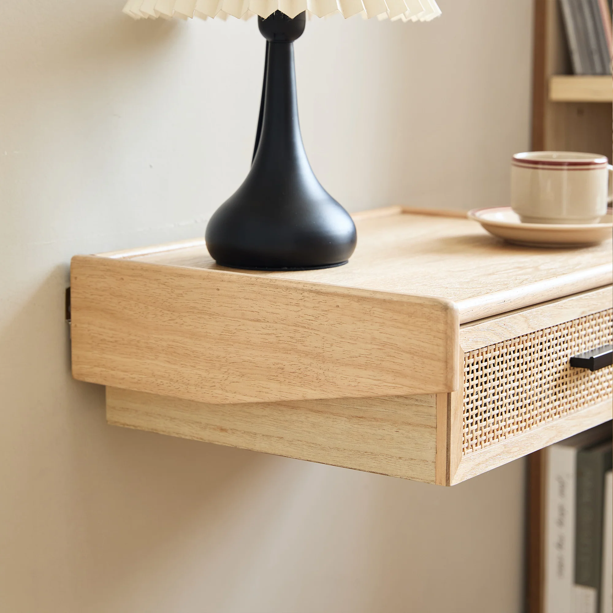 PITEA - Table de chevet murale en bois et rotin naturel - Image 5