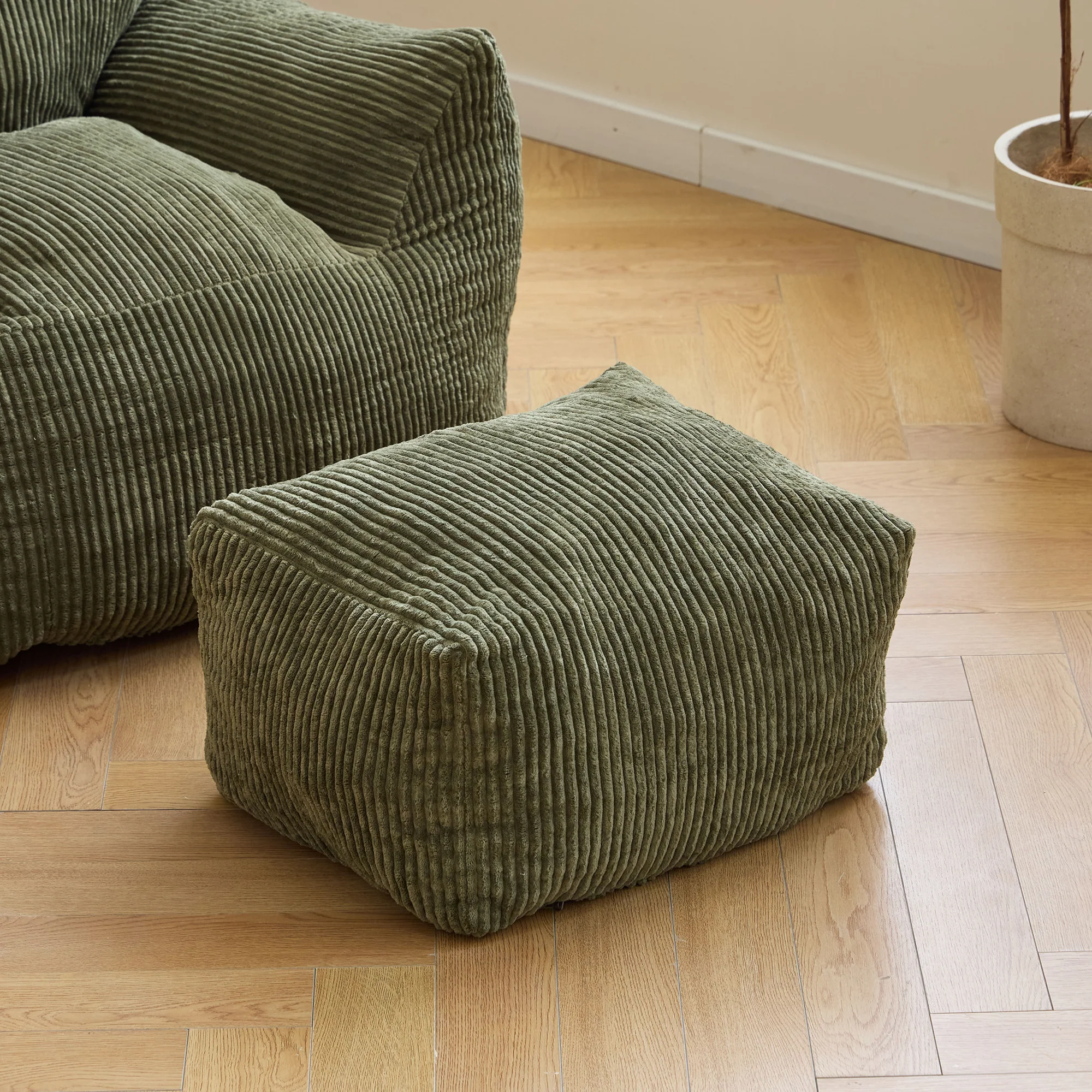 SABY - Pouf et repose pieds en velours côtelé vert - Image 6