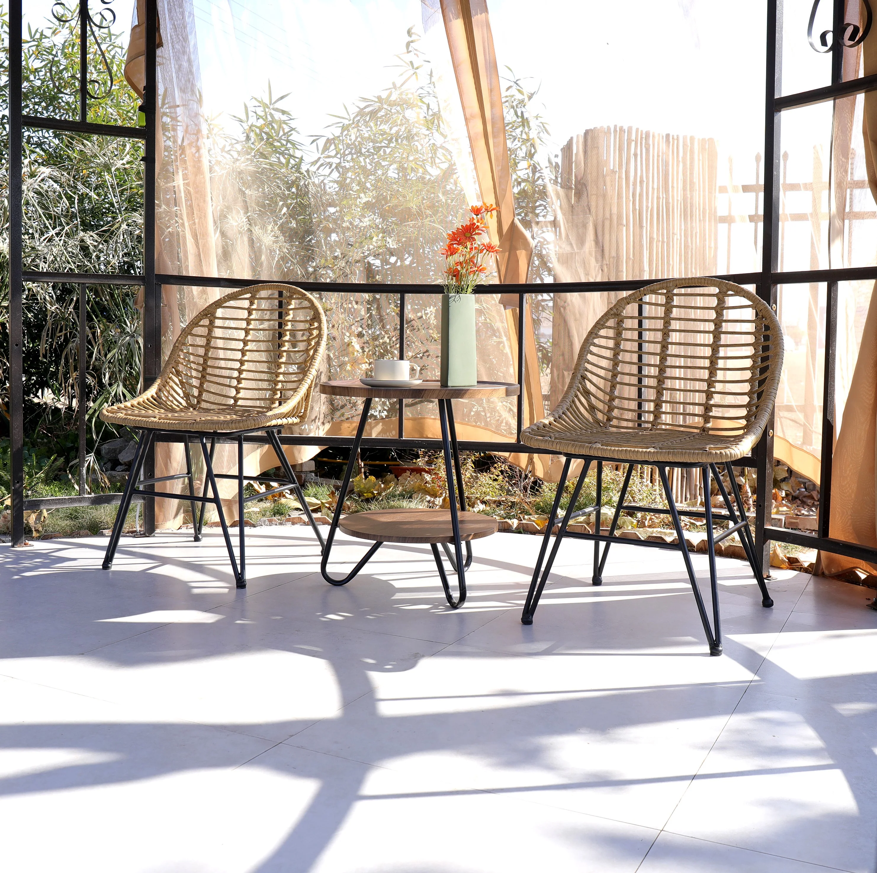 SAIGON - Lot de 4 chaises en métal et rotin - Image 8
