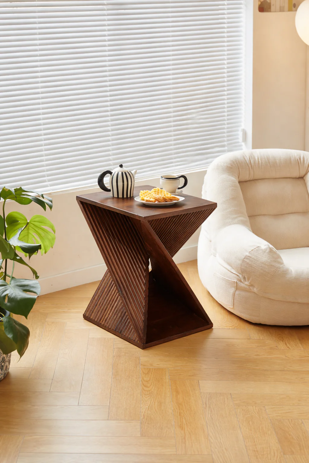 SIMIA - Table appoint bout de canapé en bois de manguier foncé - Image 2