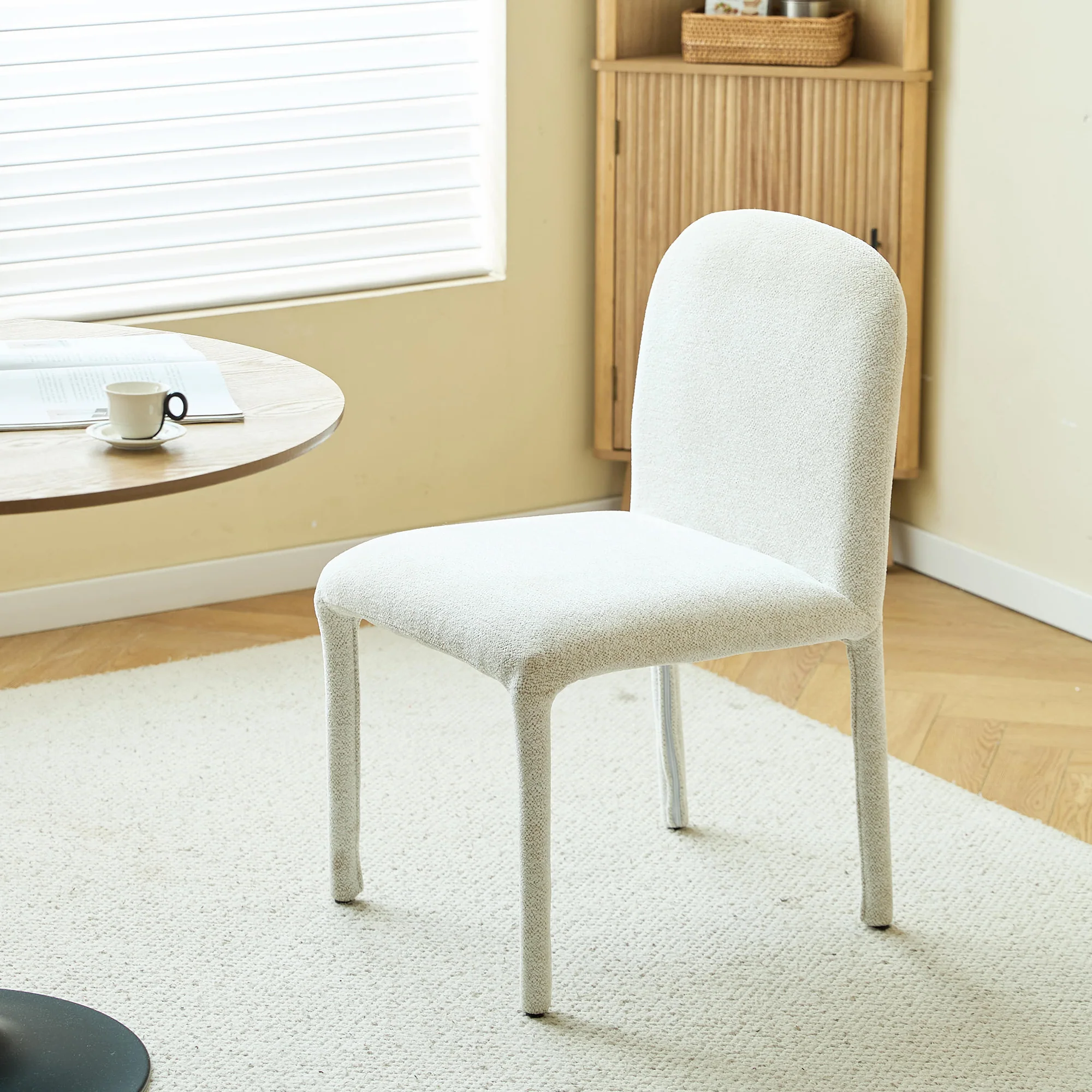 SMOLA - Lot de 2 chaises scandinaves en tissu beige